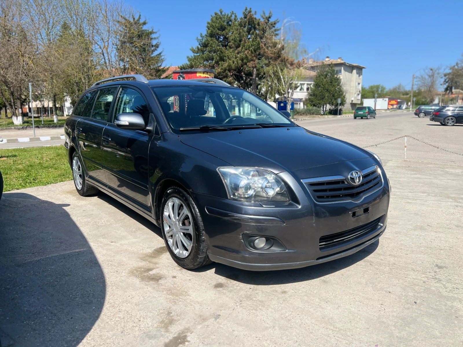 Toyota Avensis 2.0 D-4D  - изображение 2