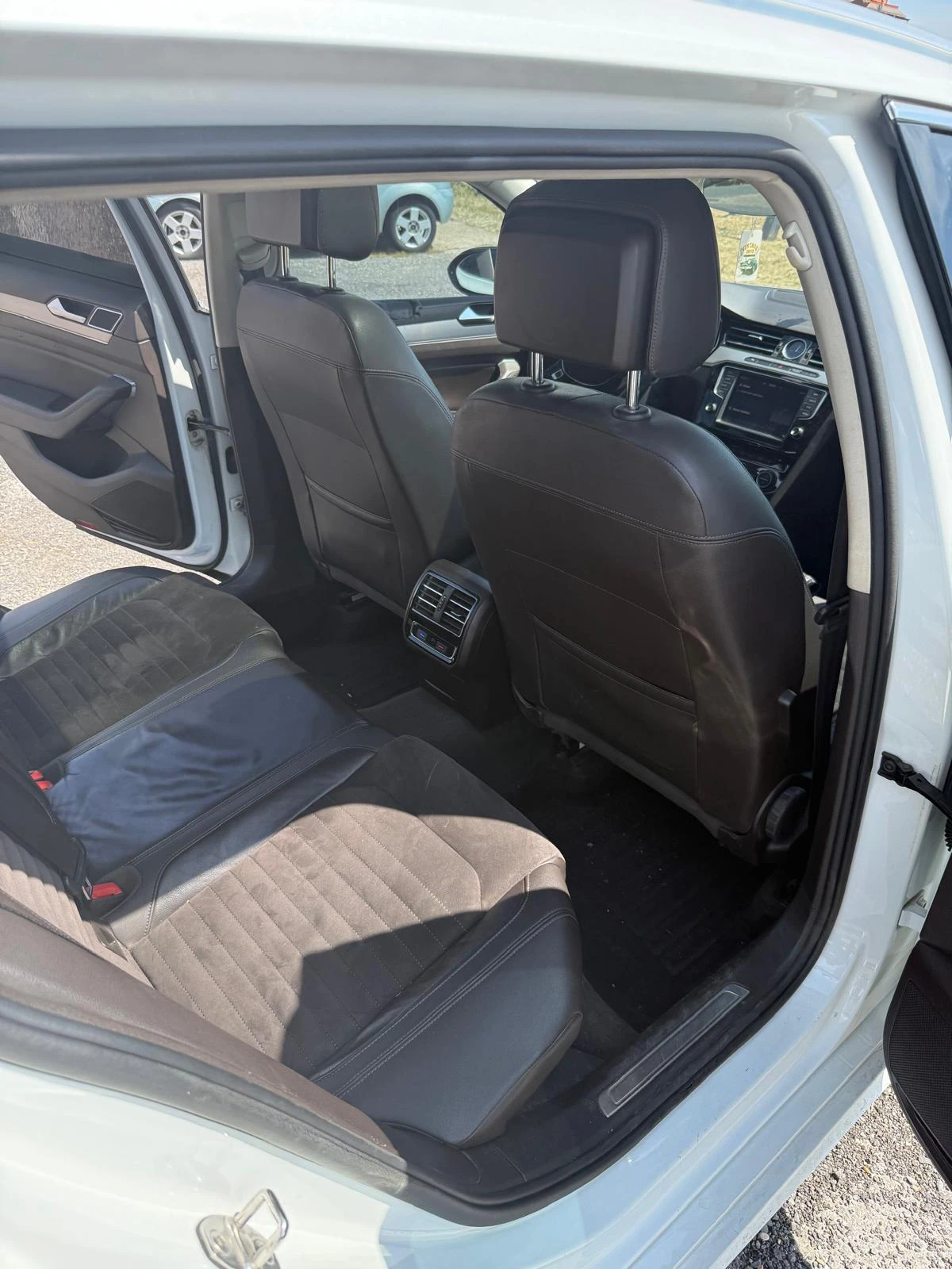 VW Passat 2.0D R-LINE 190ps - изображение 9