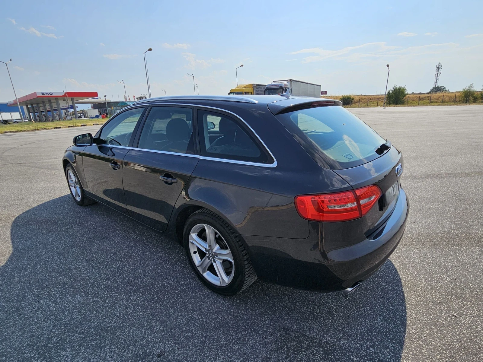 Audi A4 KeylessGO/NAVI/Euro6 - изображение 4