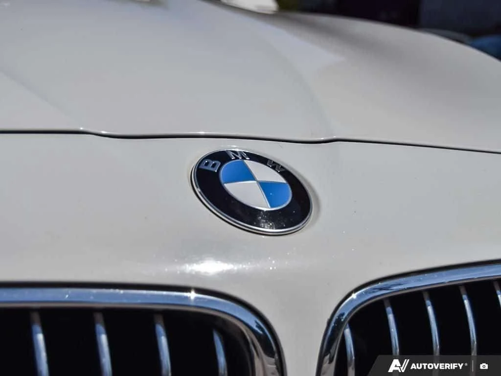 BMW 528 * 4dr Sdn 528i xDrive M Sport Package * CARFAX *  | Mobile.bg � ����������� 7