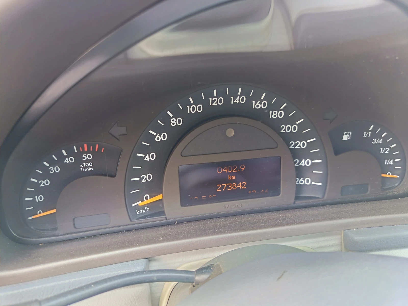 Mercedes-Benz C 220, снимка 4 - Автомобили и джипове - 54252244