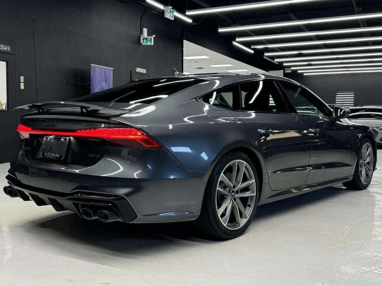 Audi A7 * S Line quattro Prestige * CARFAX * ЦЕНА ДО БГ, снимка 4 - Автомобили и джипове - 54425103