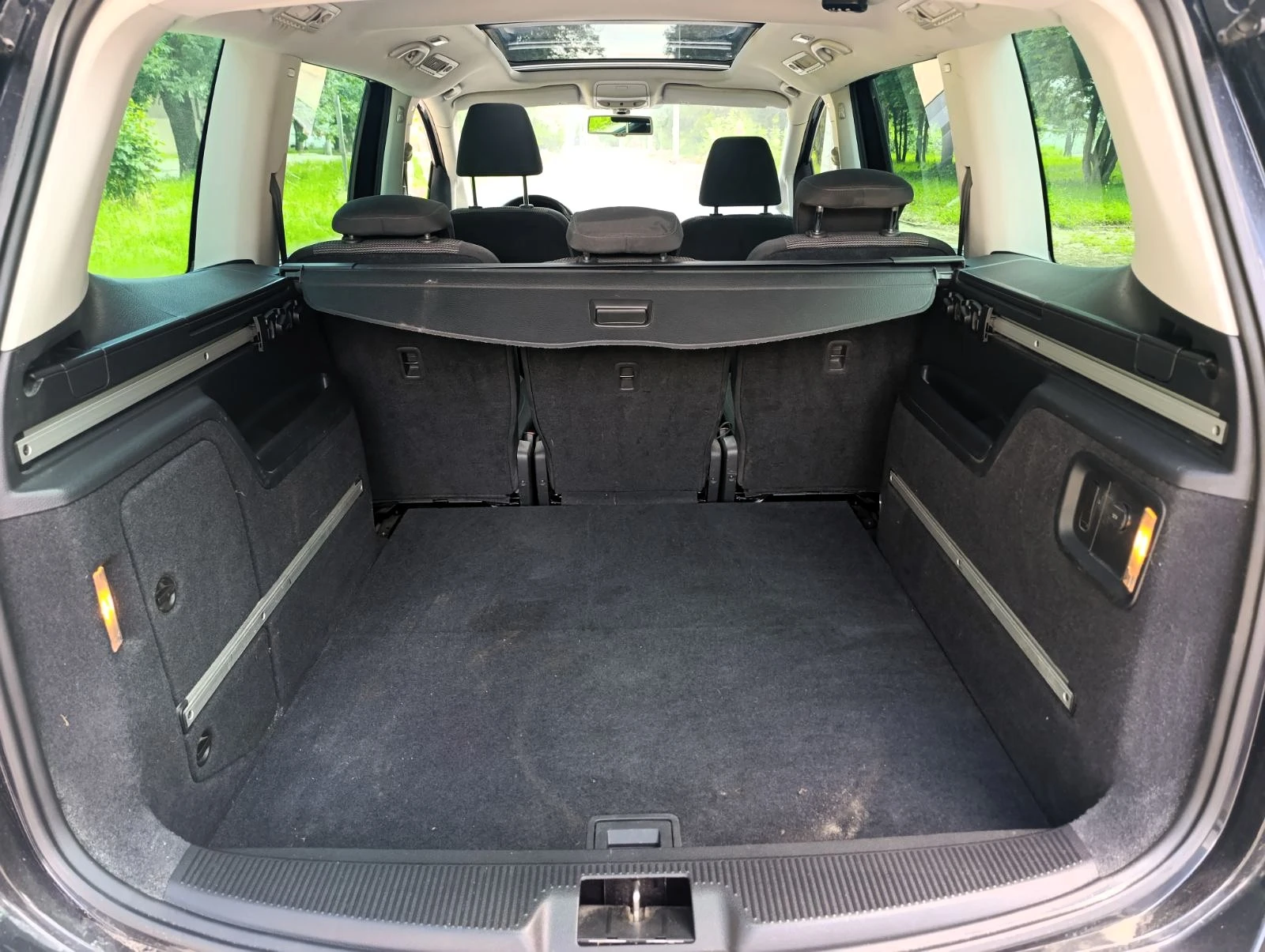 VW Sharan, снимка 15 - Автомобили и джипове - 54792870