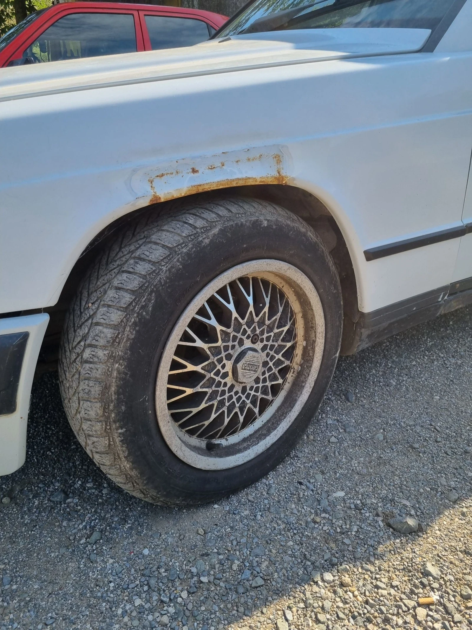Mercedes-Benz 200 190, снимка 9 - Автомобили и джипове - 55250322