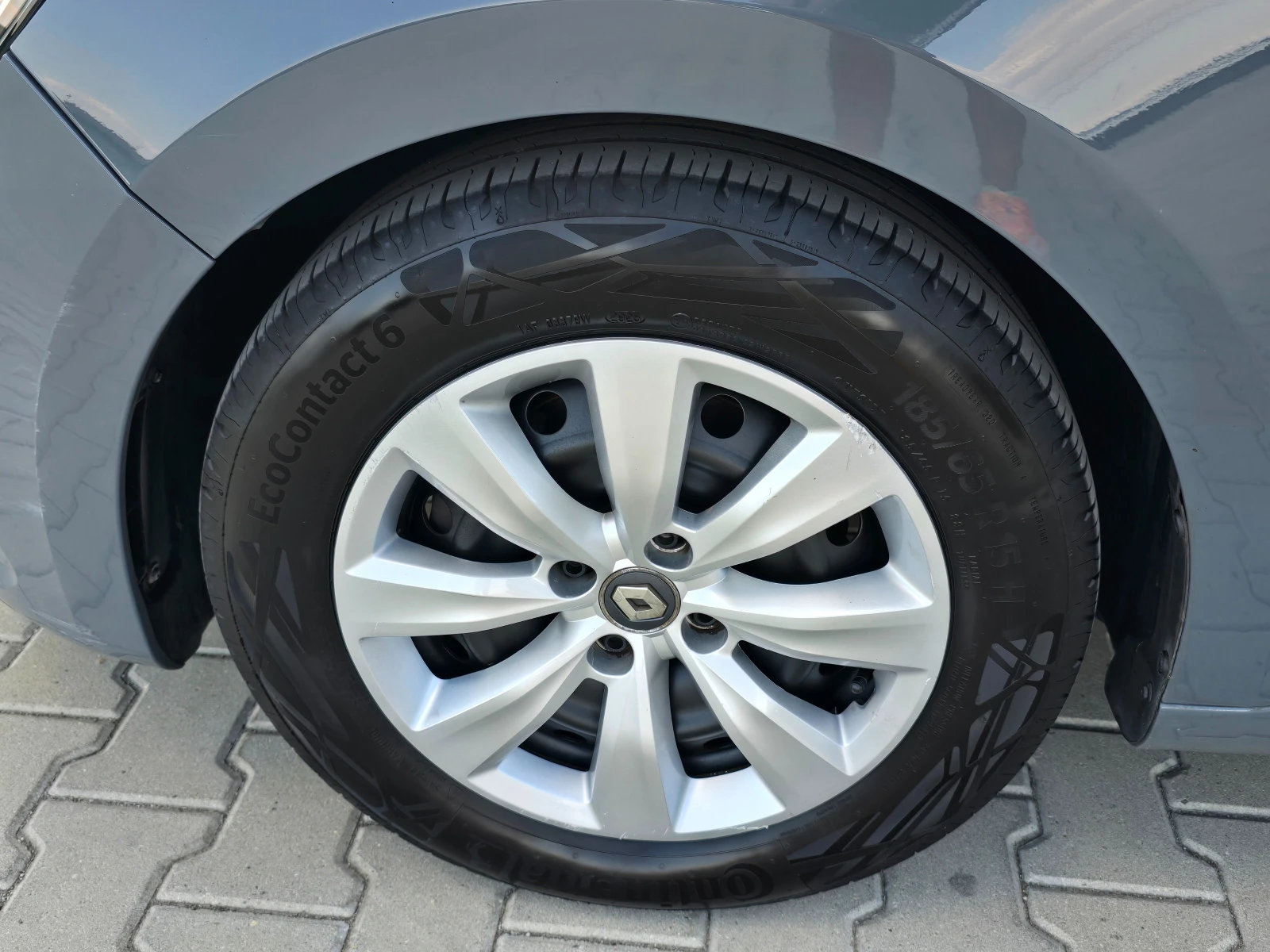 Renault Clio 1.0Бензин/Газ, 101 к.с.!, снимка 14 - Автомобили и джипове - 55584516