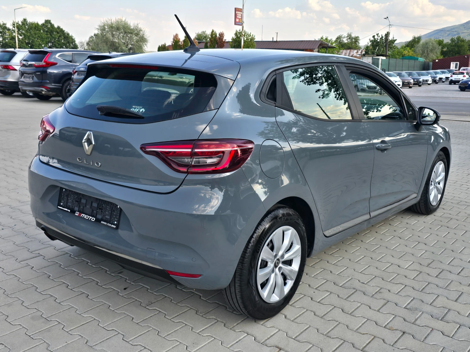 Renault Clio 1.0Бензин/Газ, 101 к.с.!, снимка 4 - Автомобили и джипове - 55584516