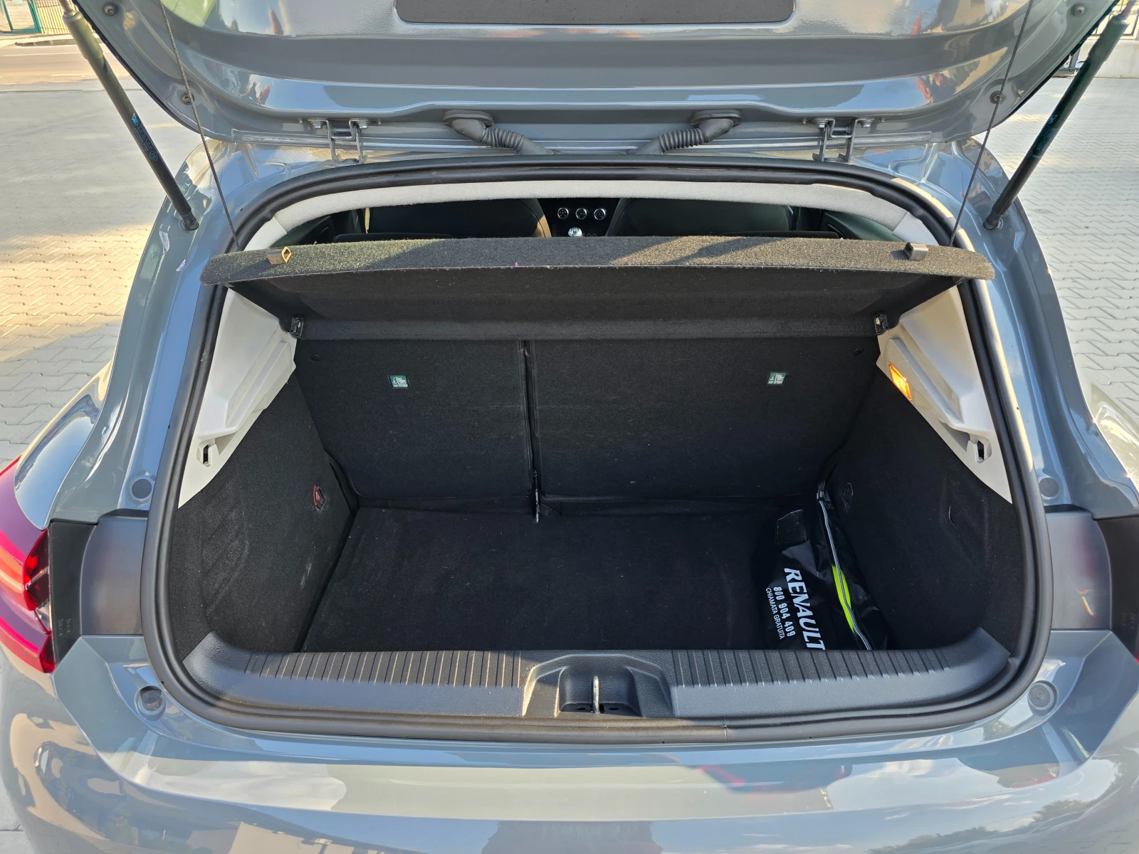 Renault Clio 1.0Бензин/Газ, 101 к.с.!, снимка 15 - Автомобили и джипове - 55584516