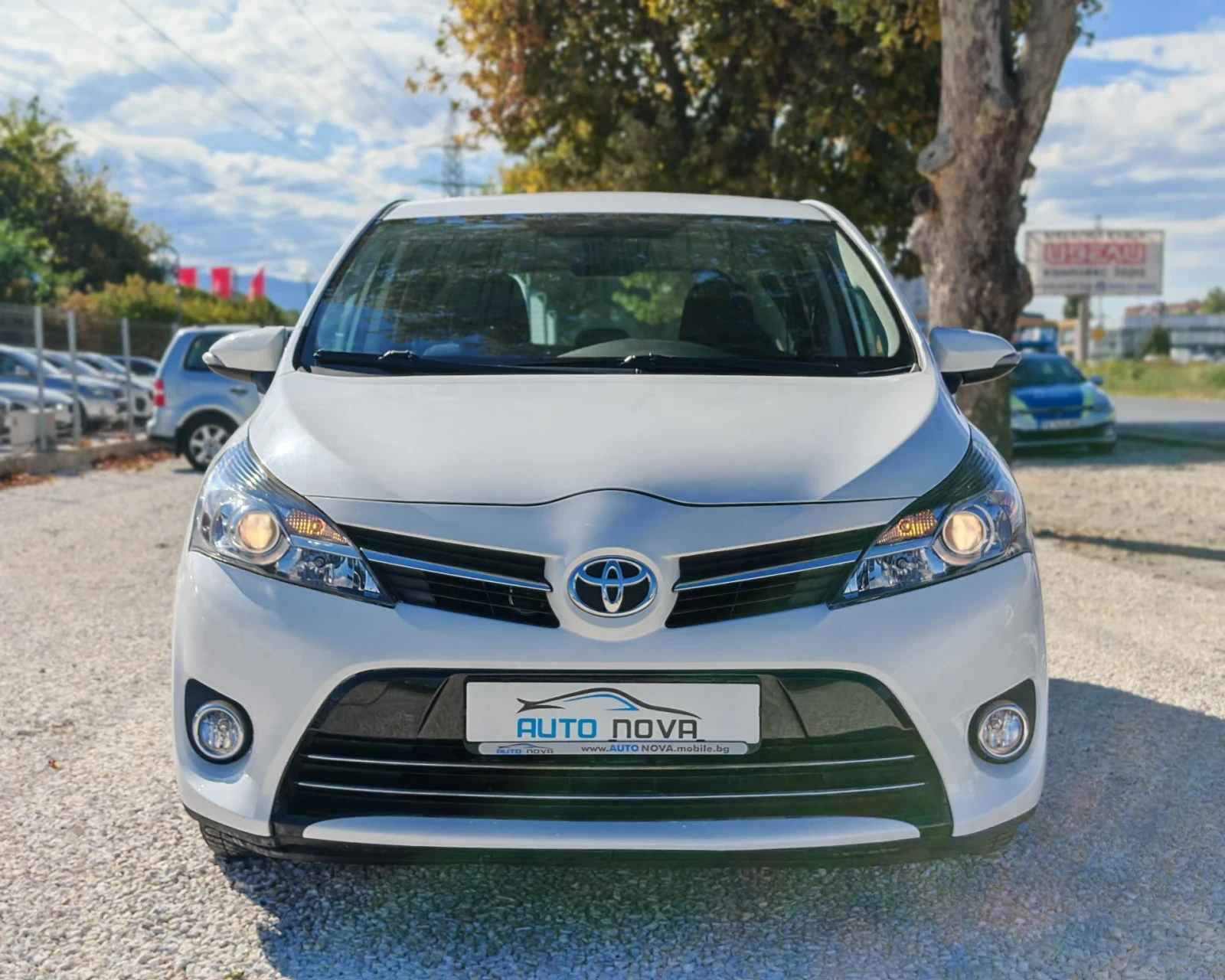 Toyota Verso 1.6 132 К.С. БЕНЗИН!7 МЕСТА! 152 000КМ!БЕЗ АНАЛОГ!, снимка 2 - Автомобили и джипове - 56217125