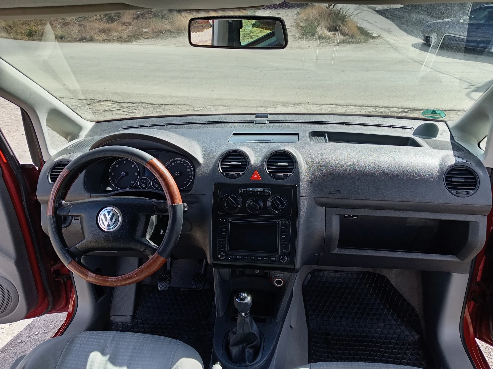VW Caddy 1.9 дизел 105 коня, снимка 9 - Автомобили и джипове - 56277218