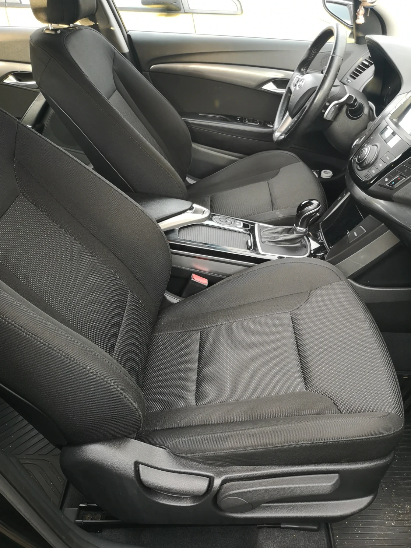 Hyundai I40, снимка 13 - Автомобили и джипове - 56590646