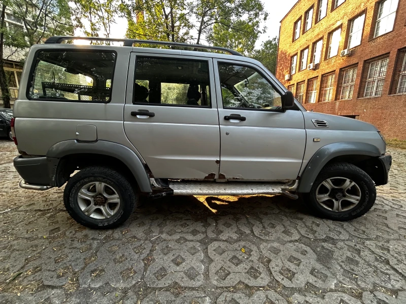 Uaz Patriot 2.7i, снимка 2 - Автомобили и джипове - 46860182