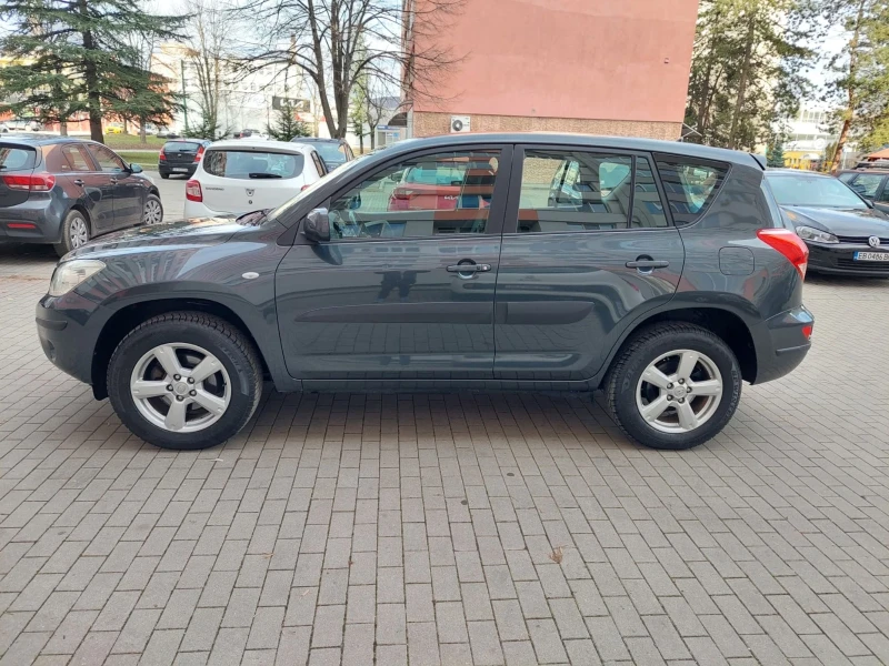 Toyota Rav4 2.2D4D 136кс ТОП!!, снимка 7 - Автомобили и джипове - 48419097