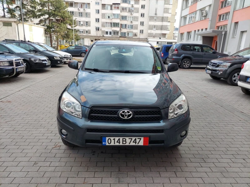 Toyota Rav4 2.2D4D 136кс ТОП!!, снимка 2 - Автомобили и джипове - 48419097