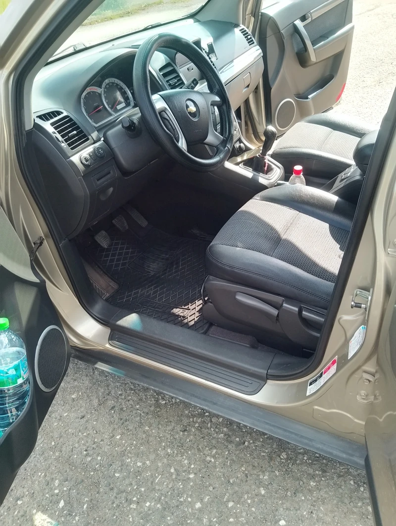 Chevrolet Captiva, снимка 6 - Автомобили и джипове - 51551157