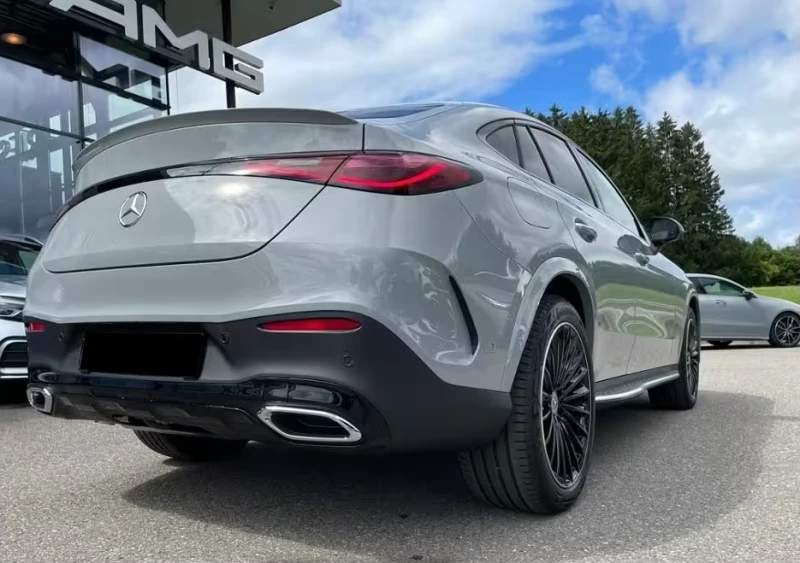 Mercedes-Benz GLC 300 d Coupe 4M AMG AIRMATIC, снимка 2 - Автомобили и джипове - 52006857