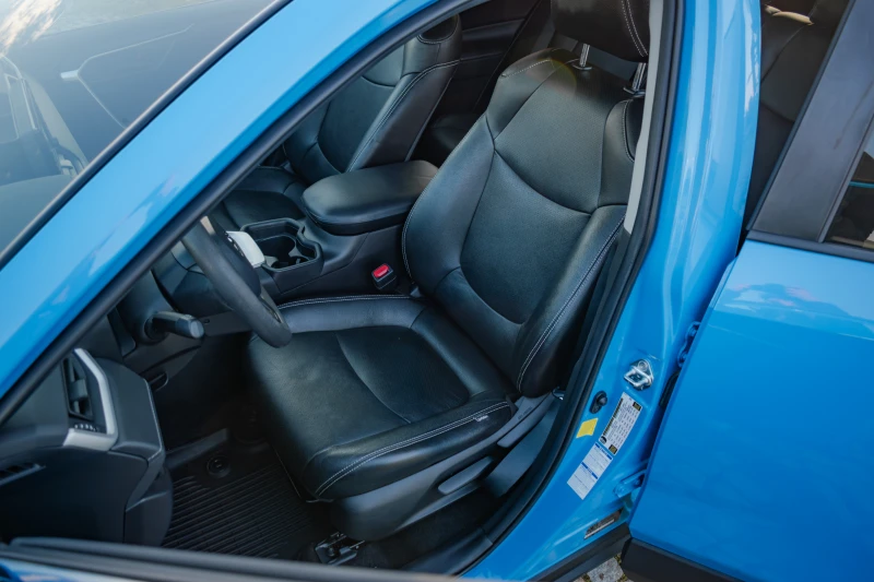 Toyota Rav4 Hybrid 2020 оглед в София / Варна, снимка 4 - Автомобили и джипове - 52964252