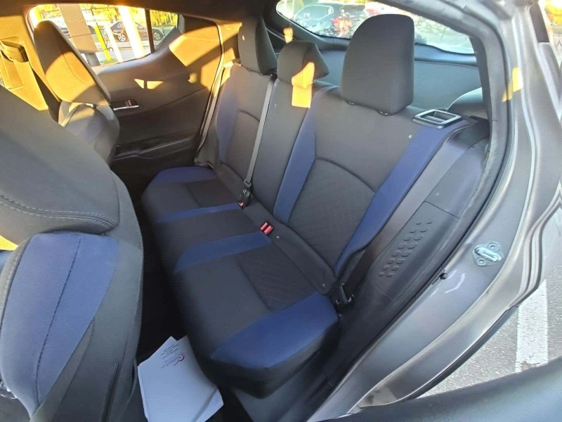 Toyota C-HR, снимка 13 - Автомобили и джипове - 53180968