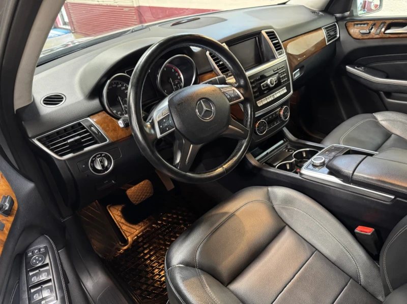 Mercedes-Benz ML 350 350CDI BlueTec HARMAN KARBON-PANORAMA, снимка 8 - Автомобили и джипове - 53196394
