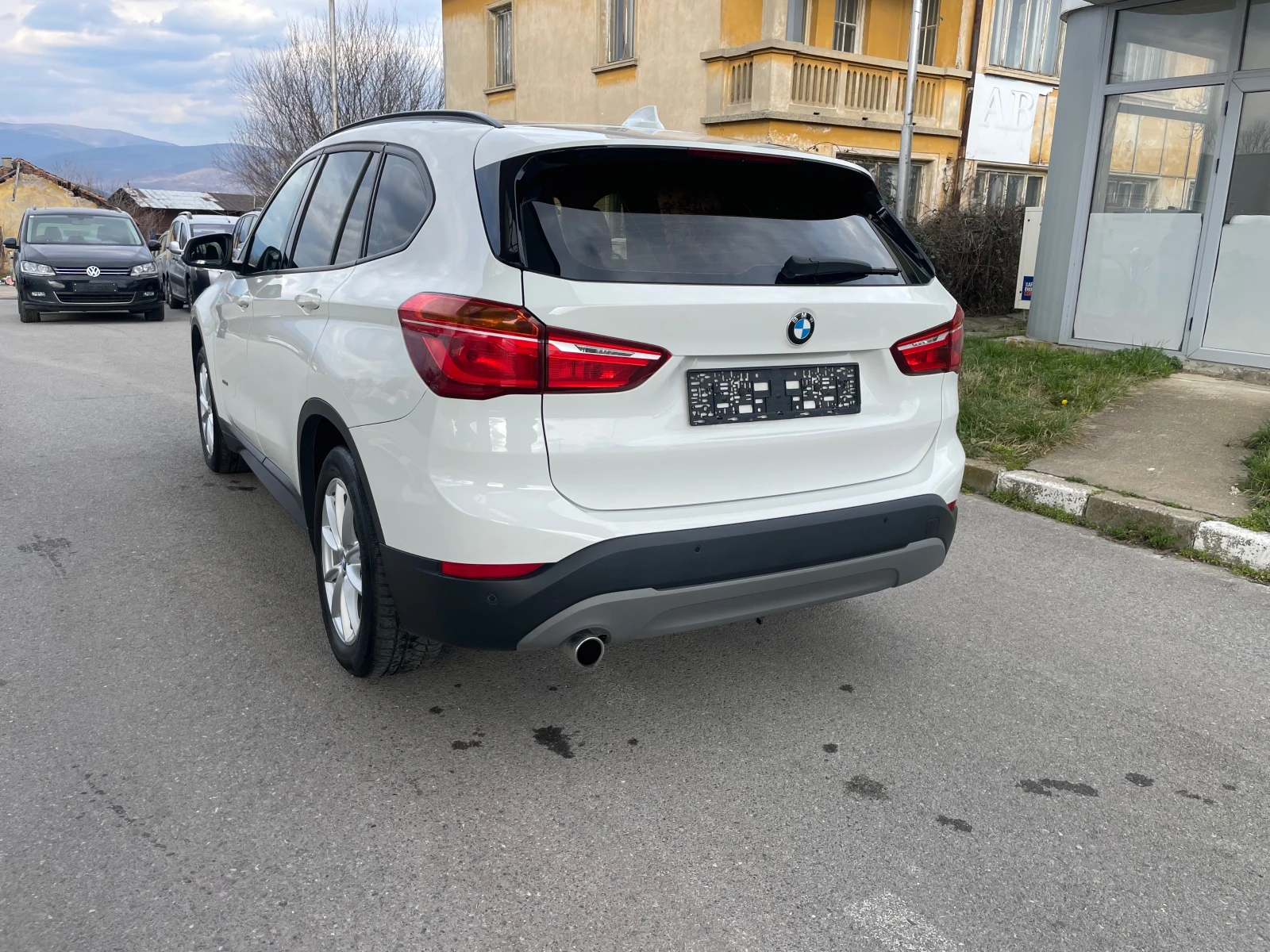 BMW X1  - изображение 8