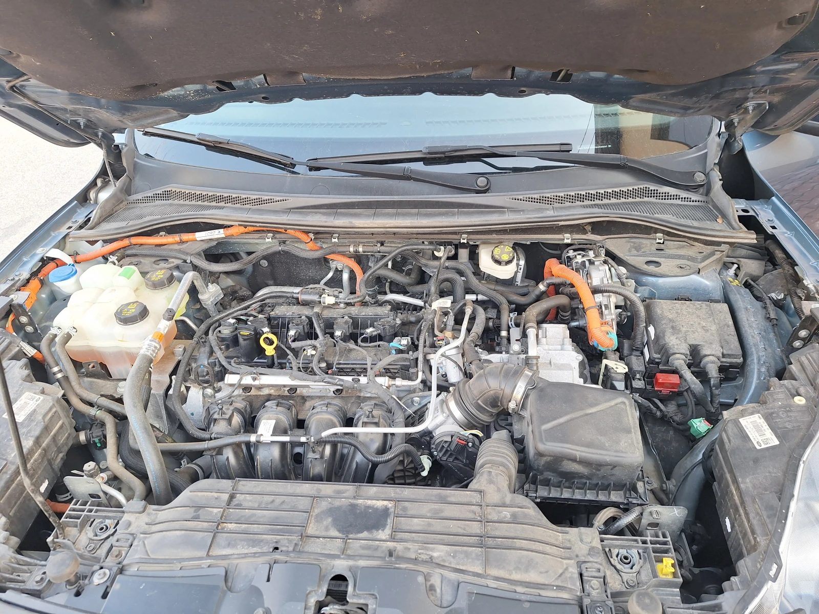 Ford Kuga, снимка 14 - Автомобили и джипове - 53713224