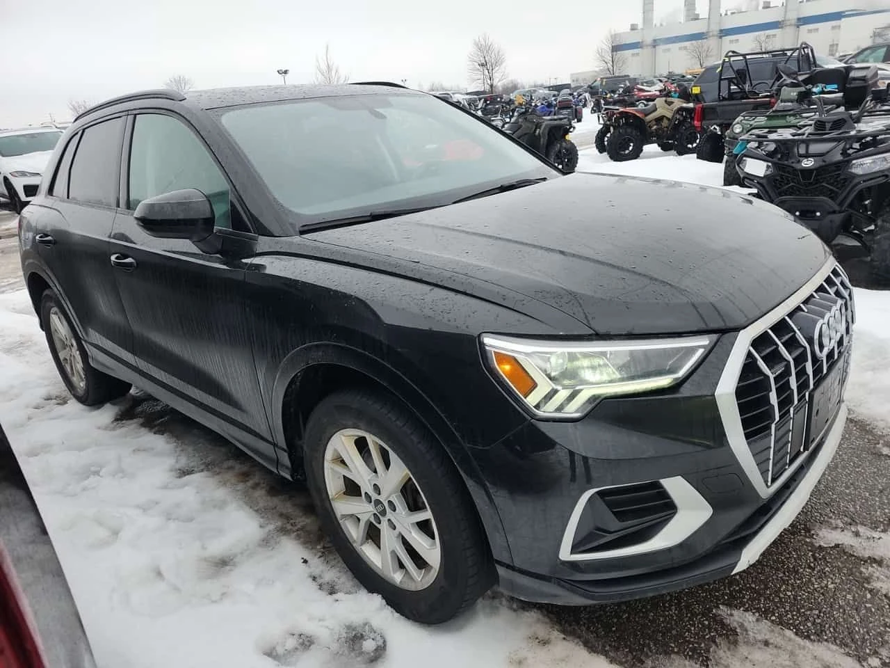 Audi Q3 * KOMFORT * PANO * 2 КЛЮЧА * ПОДГРЕВ * КАМЕРА, снимка 2 - Автомобили и джипове - 53728902