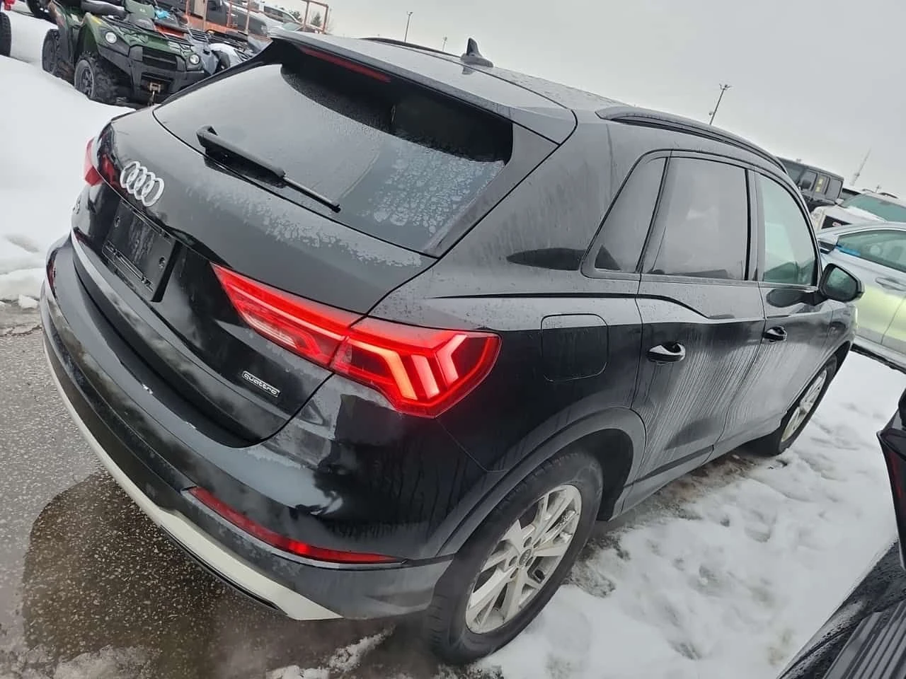 Audi Q3 * KOMFORT * PANO * 2 КЛЮЧА * ПОДГРЕВ * КАМЕРА, снимка 3 - Автомобили и джипове - 53728902