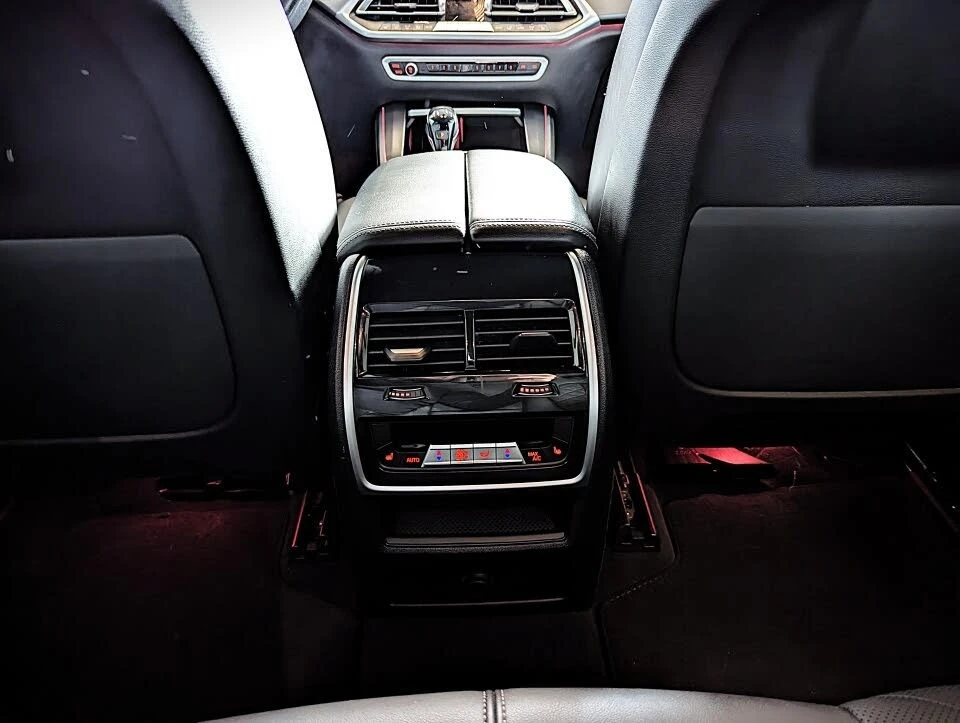 BMW X5 xDrive* АвтоКредит* (ЦЕНА ДО БГ), снимка 13 - Автомобили и джипове - 54043281