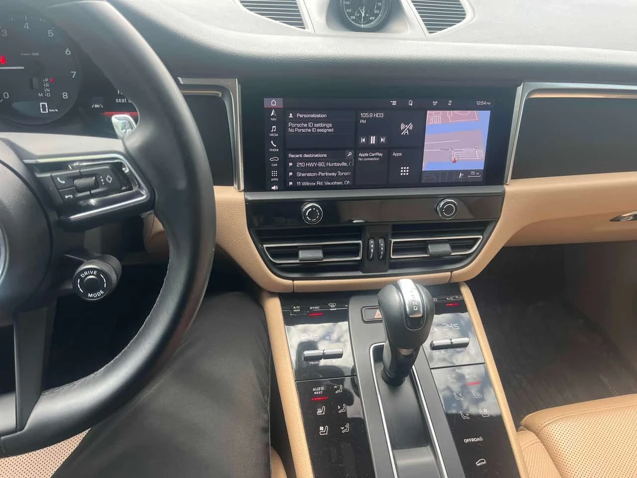 Porsche Macan * AWD * CARFAX * ЦЕНА ДО БГ, снимка 8 - Автомобили и джипове - 54628843