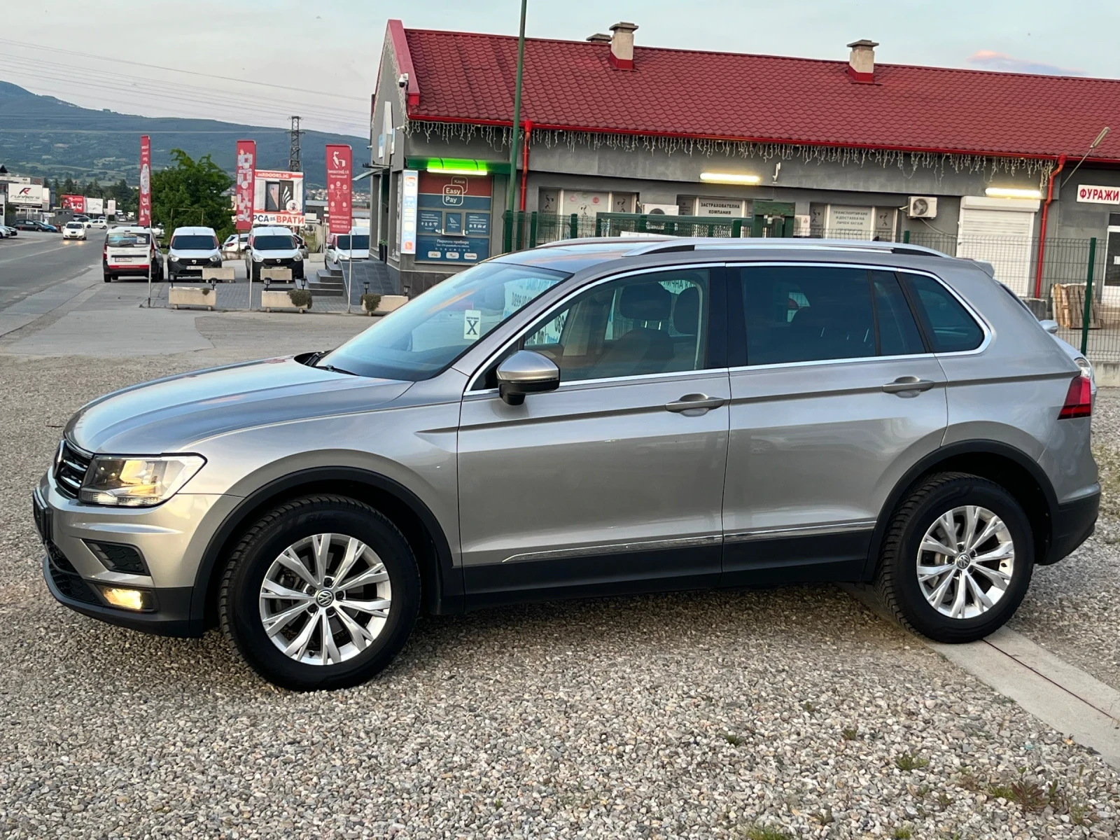 VW Tiguan 2.0TDI.4-Motion.Avtomat.Собствен лизинг!!!, снимка 7 - Автомобили и джипове - 54671970