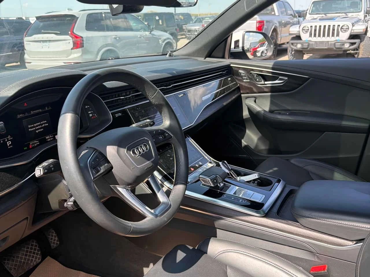 Audi Q8 * Technik * CARFAX * ОПЦИЯ ЗА ФИНАНСИРАНЕ, снимка 5 - Автомобили и джипове - 55753969