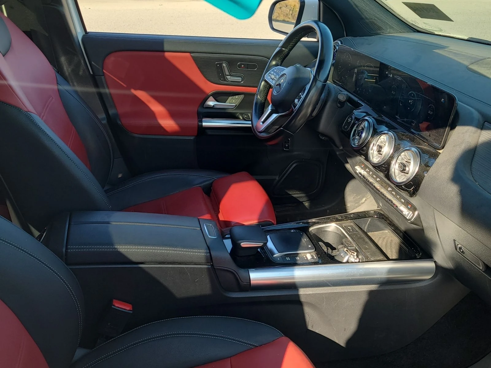Mercedes-Benz GLA 250 AMG-pack* 360* Подгрев* Пано, снимка 12 - Автомобили и джипове - 56249004