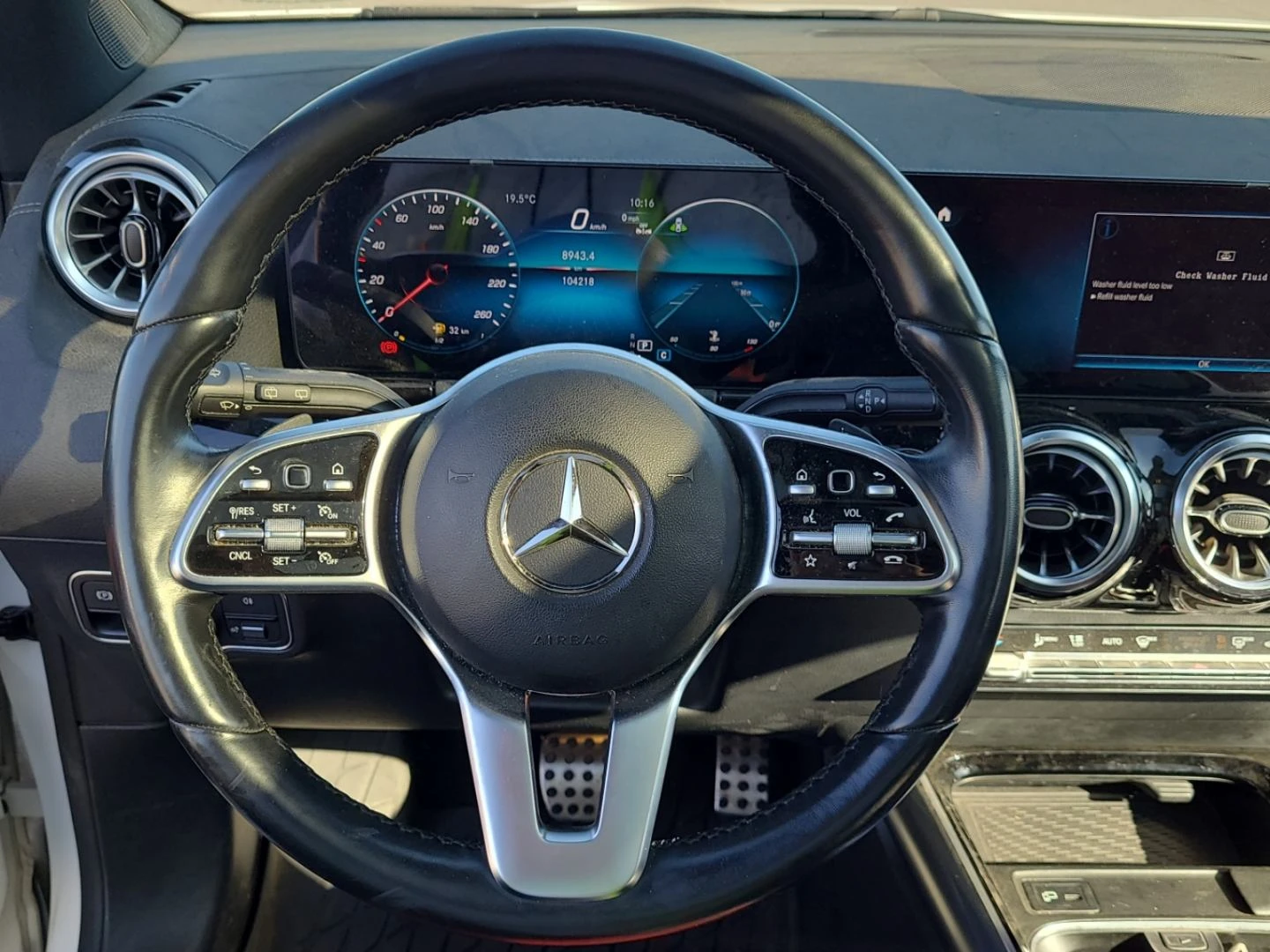 Mercedes-Benz GLA 250 AMG-pack* 360* Подгрев* Пано, снимка 9 - Автомобили и джипове - 56249004