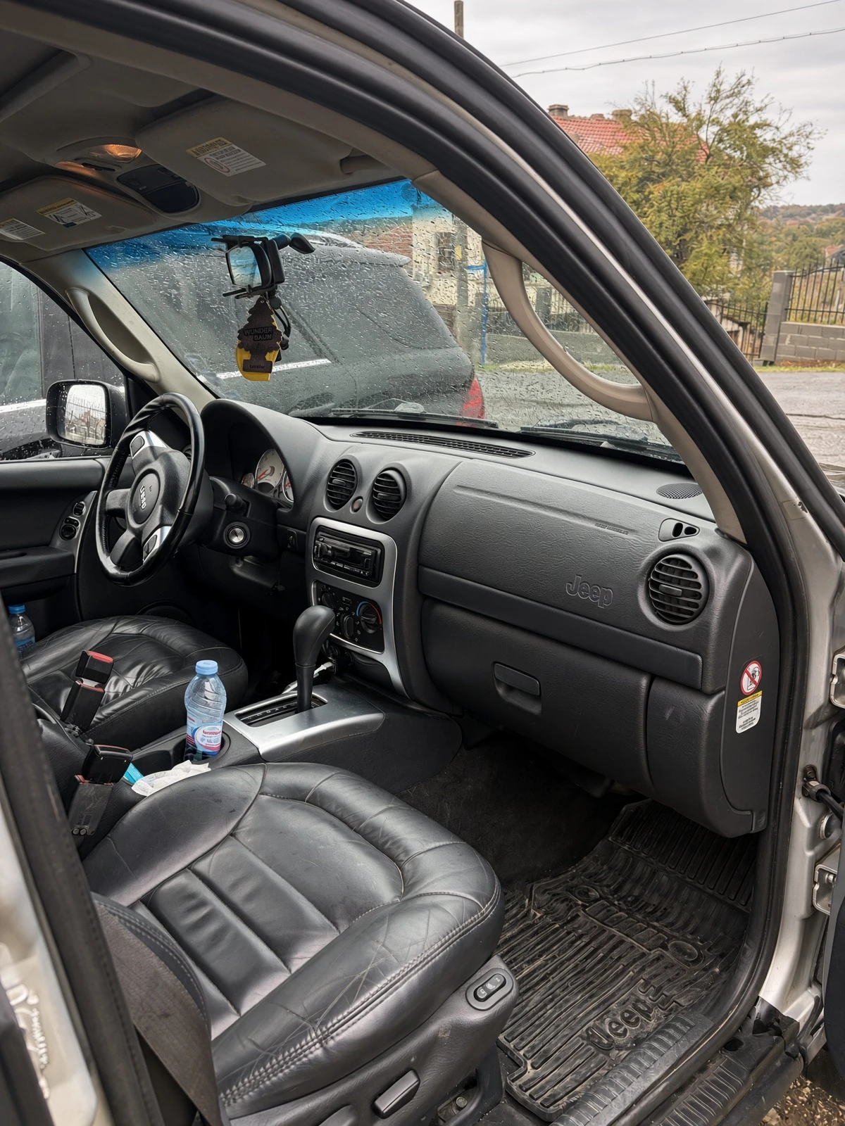Jeep Cherokee, снимка 7 - Автомобили и джипове - 56505508