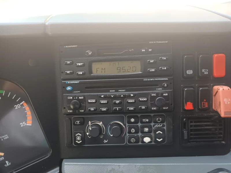 Setra S 415 GT-HD, снимка 12 - Бусове и автобуси - 52536032