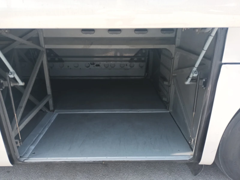 Setra S 415 GT-HD, снимка 14 - Бусове и автобуси - 52536032