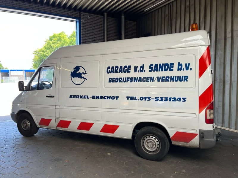 Mercedes-Benz Sprinter 313 / Оригинален вид! / Средна база , снимка 4 - Бусове и автобуси - 52800719