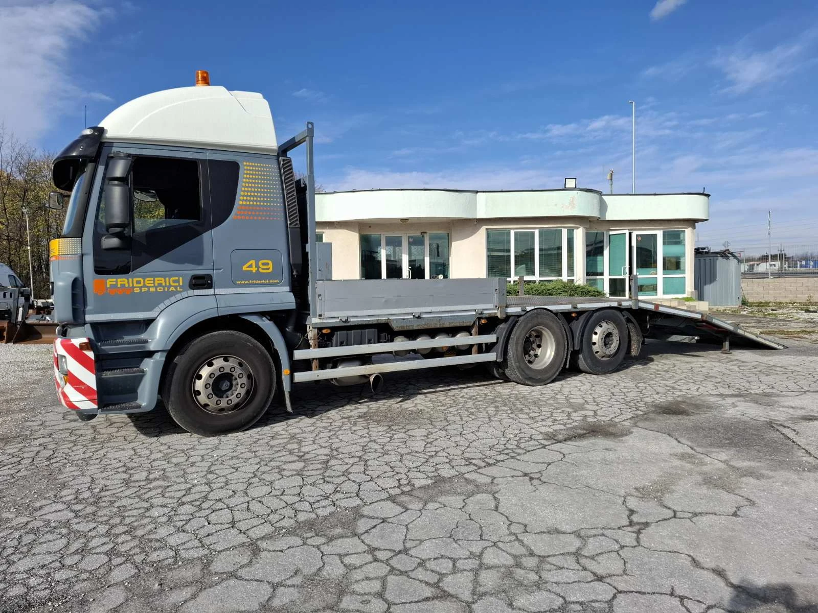 Iveco Stralis 260S45 + ПЛАТФОРМАЛЕБЕДКА - изображение 7