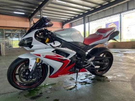  Yamaha YZF-R1
