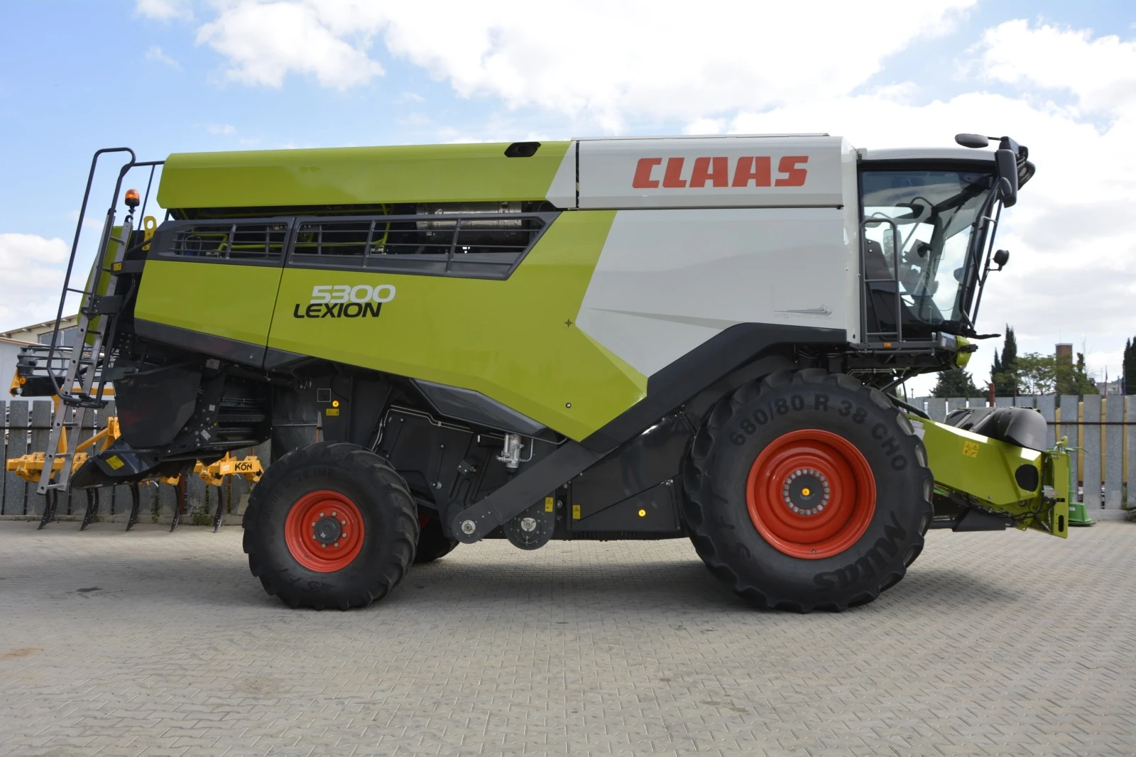 Комбайн Claas LEXION 5300 - изображение 4