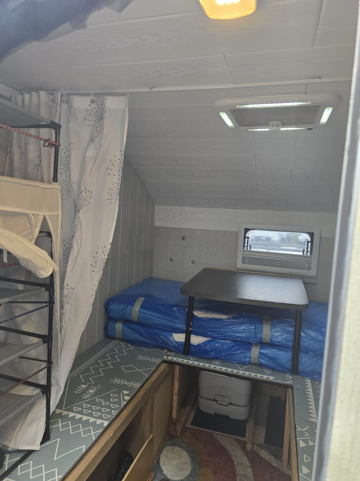 Кемпер CA-MO-CAR ABI 320 Kabin, снимка 12 - Каравани и кемпери - 54086106