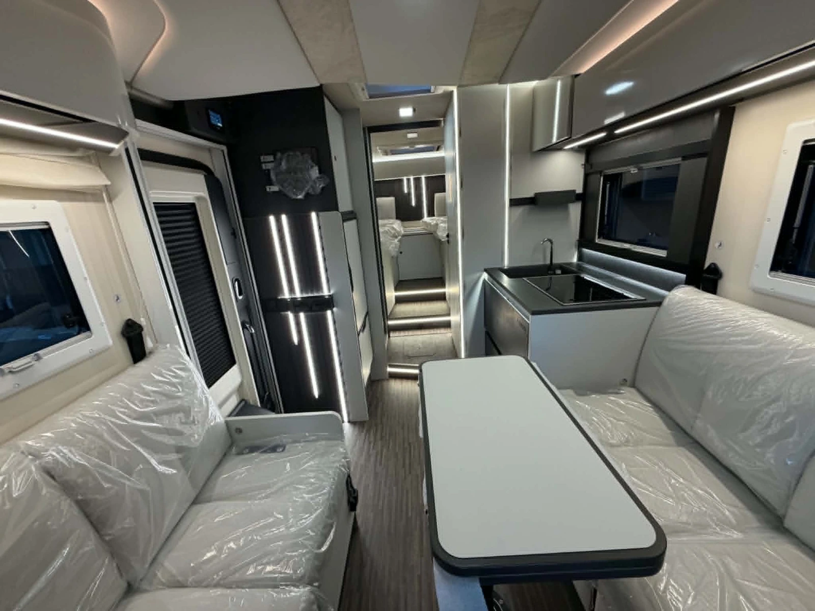 ������ Mobilvetta KEA P86 AT8 180hp LIFEPO4* �����* FULL LED | Mobile.bg � ����������� 4