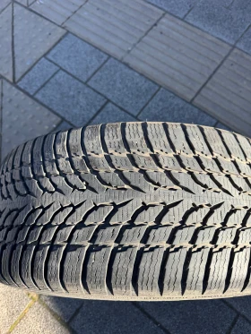 Гуми Зимни 245/45R18, снимка 2