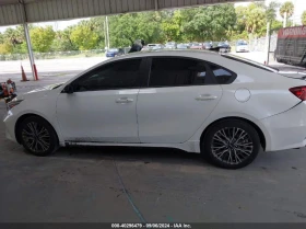 Kia Forte GT-Line IVT 2.0L     | Mobile.bg    9