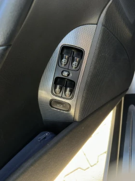 Mercedes-Benz CLK 200 CGI - 3000 € / 5867.49 лв. - 61416464 12