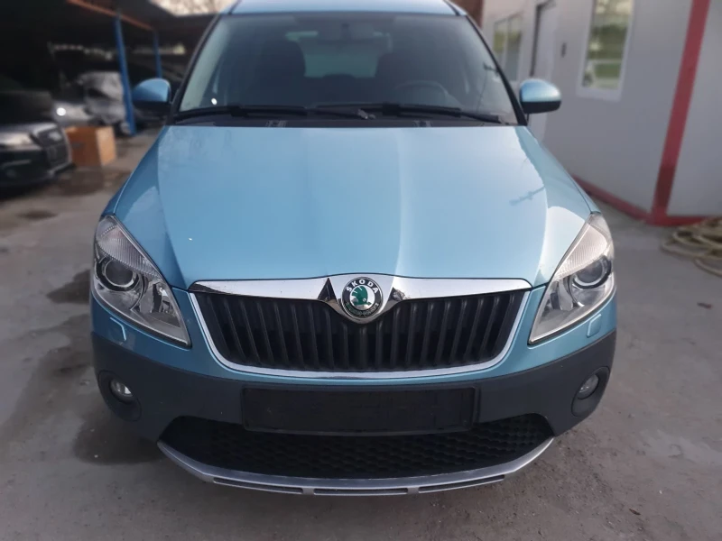 Skoda Roomster 1.2  SKAUT AUT NAVI KAMERA EURO 5, снимка 1 - Автомобили и джипове - 48406459