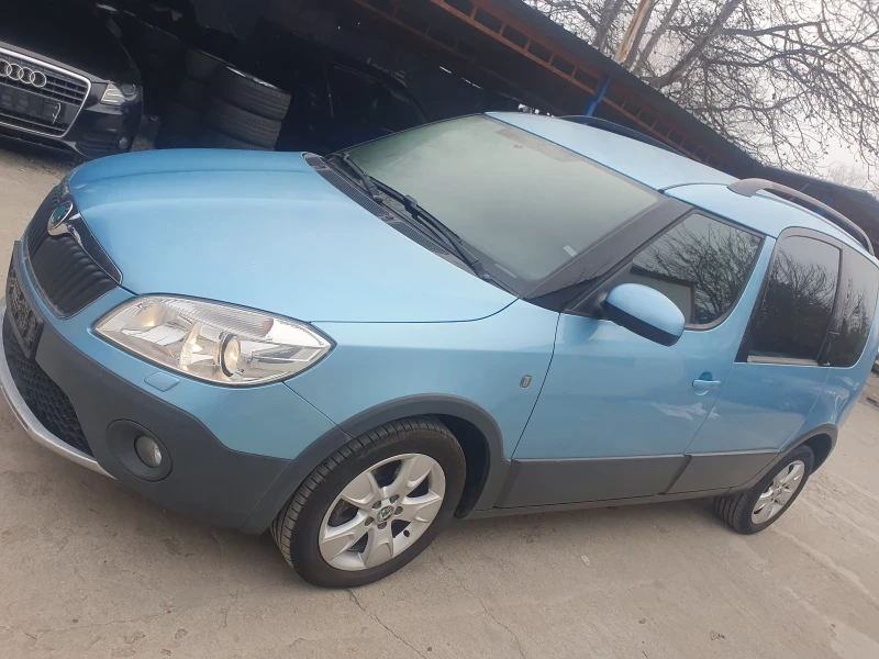 Skoda Roomster 1.2  SKAUT AUT NAVI KAMERA EURO 5, снимка 2 - Автомобили и джипове - 48406459