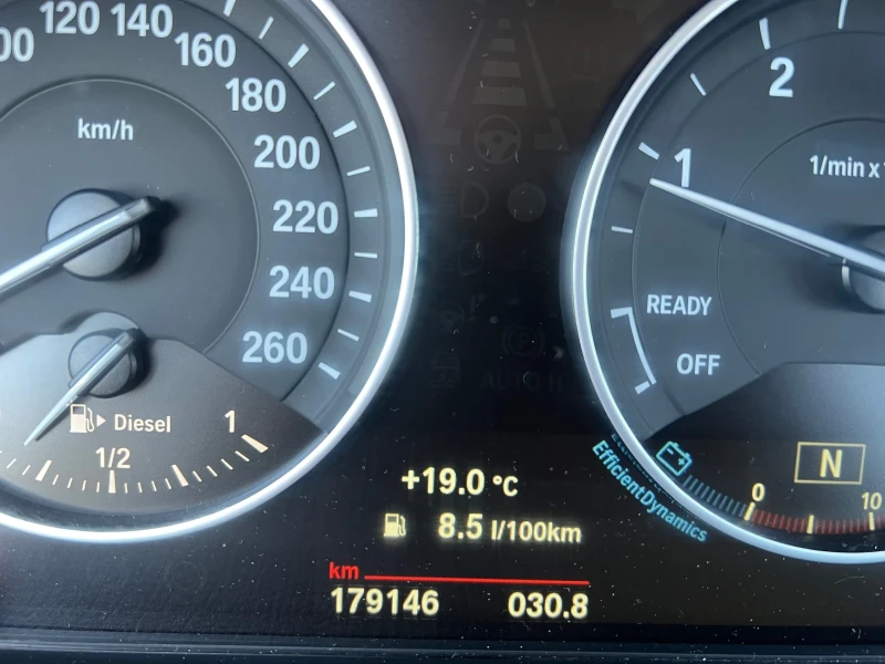 BMW 2 Active Tourer 218D, снимка 17 - Автомобили и джипове - 50361315