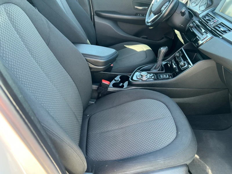 BMW 2 Active Tourer 218D, снимка 10 - Автомобили и джипове - 50361315