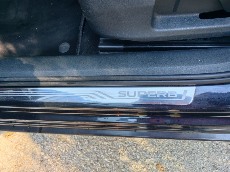 Skoda Superb, снимка 11 - Автомобили и джипове - 51771254