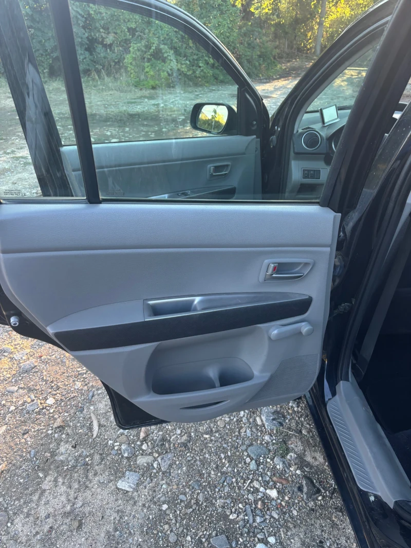 Mazda 2, снимка 13 - Автомобили и джипове - 51945289